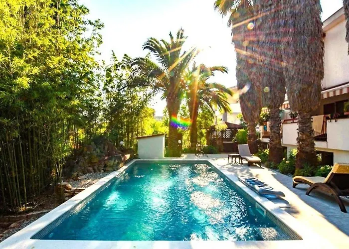 Botanica By Guide * Pjescana Uvala